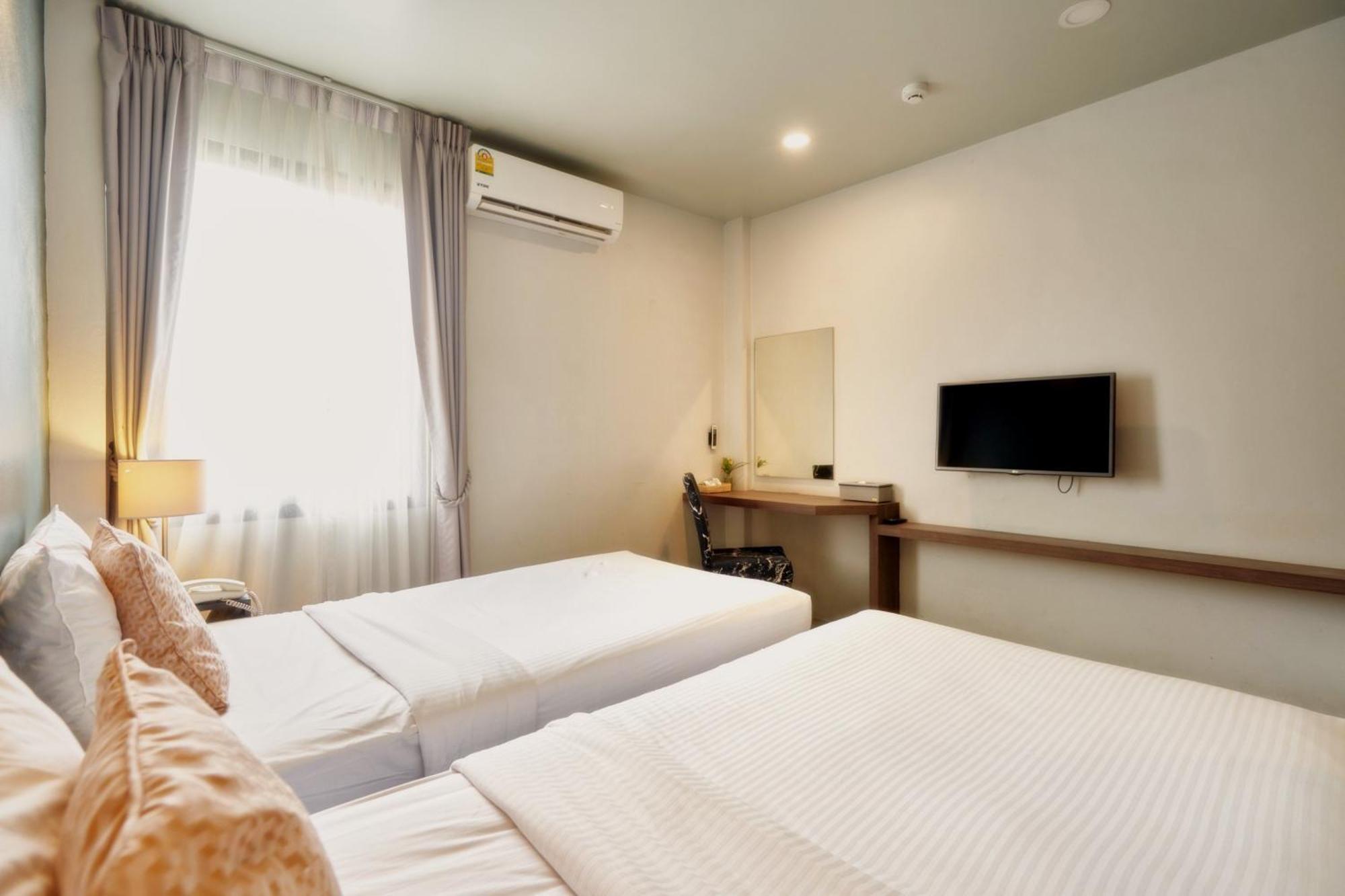 H Phrasing Hotel 3*