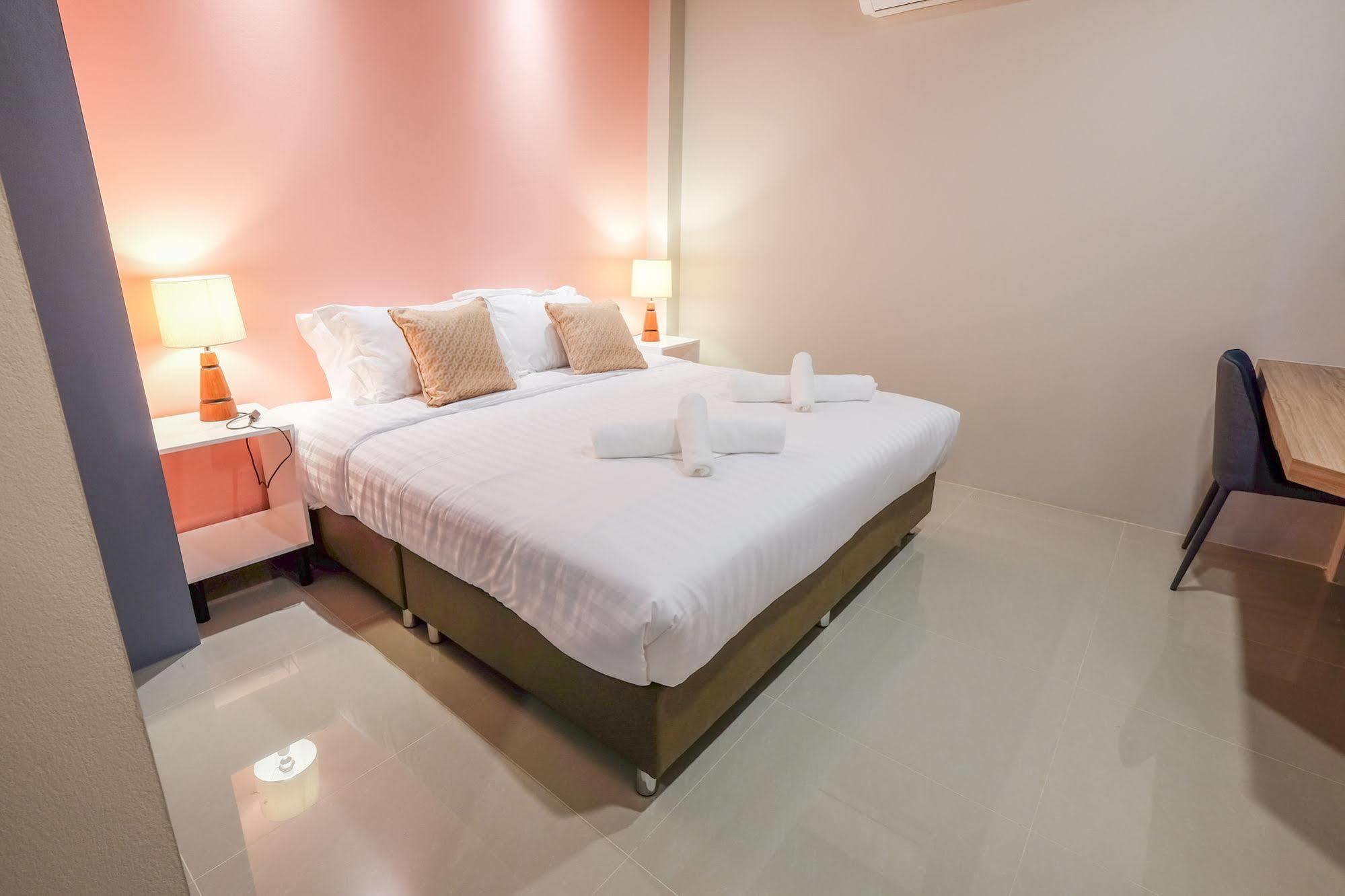 H Phrasing Hotel Chiang Mai