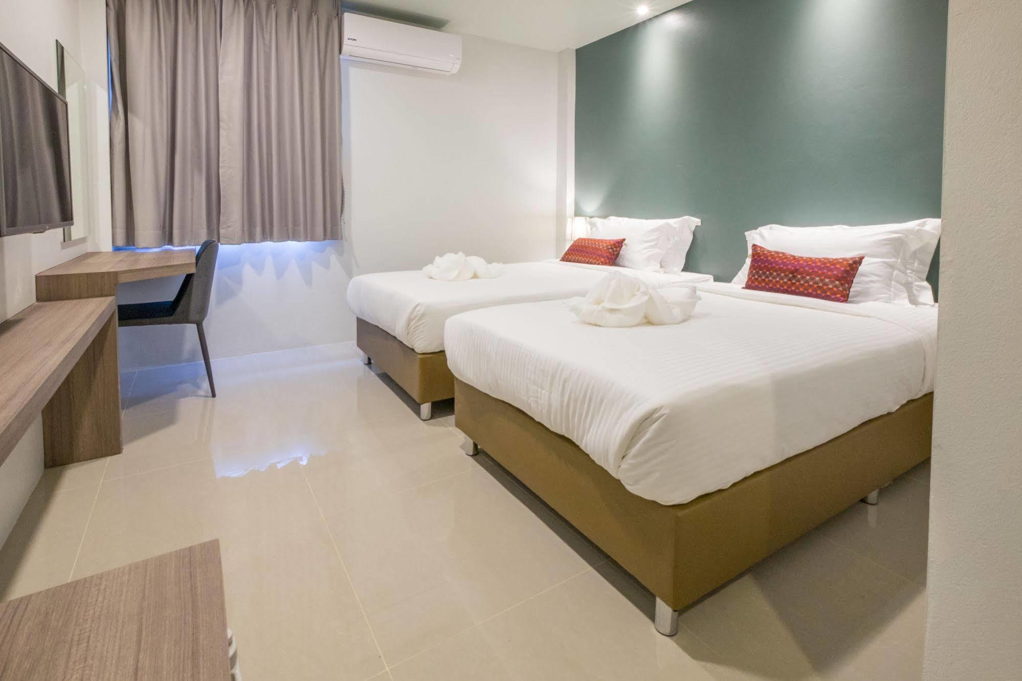Hotel H Phrasing 3*